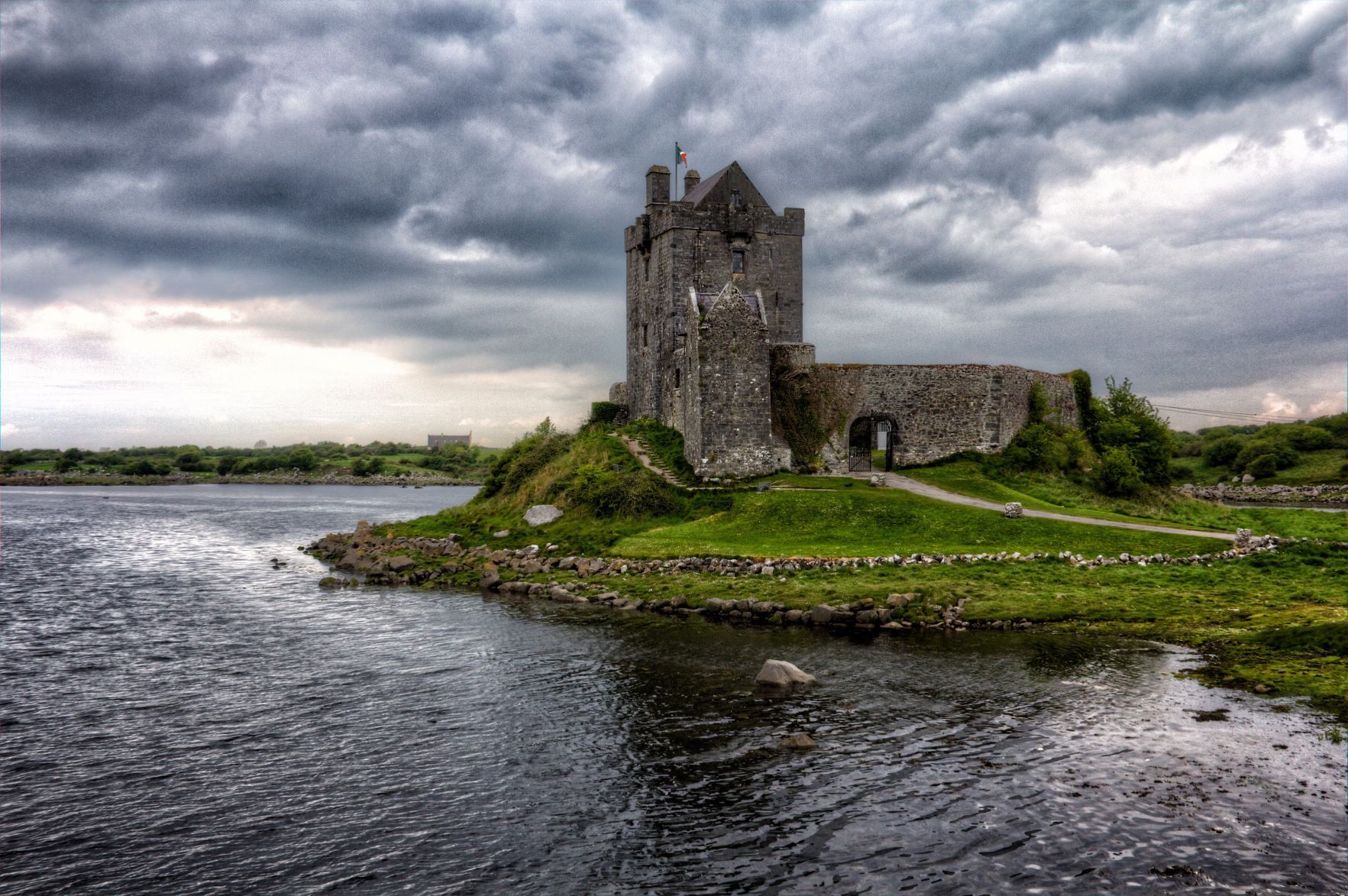 Dunguaire Castle